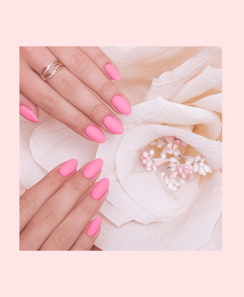 POSE DE VERNIS SEMI-PERMANENT