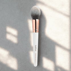 TOPFACE TAPERED POWDER BRUSH F04