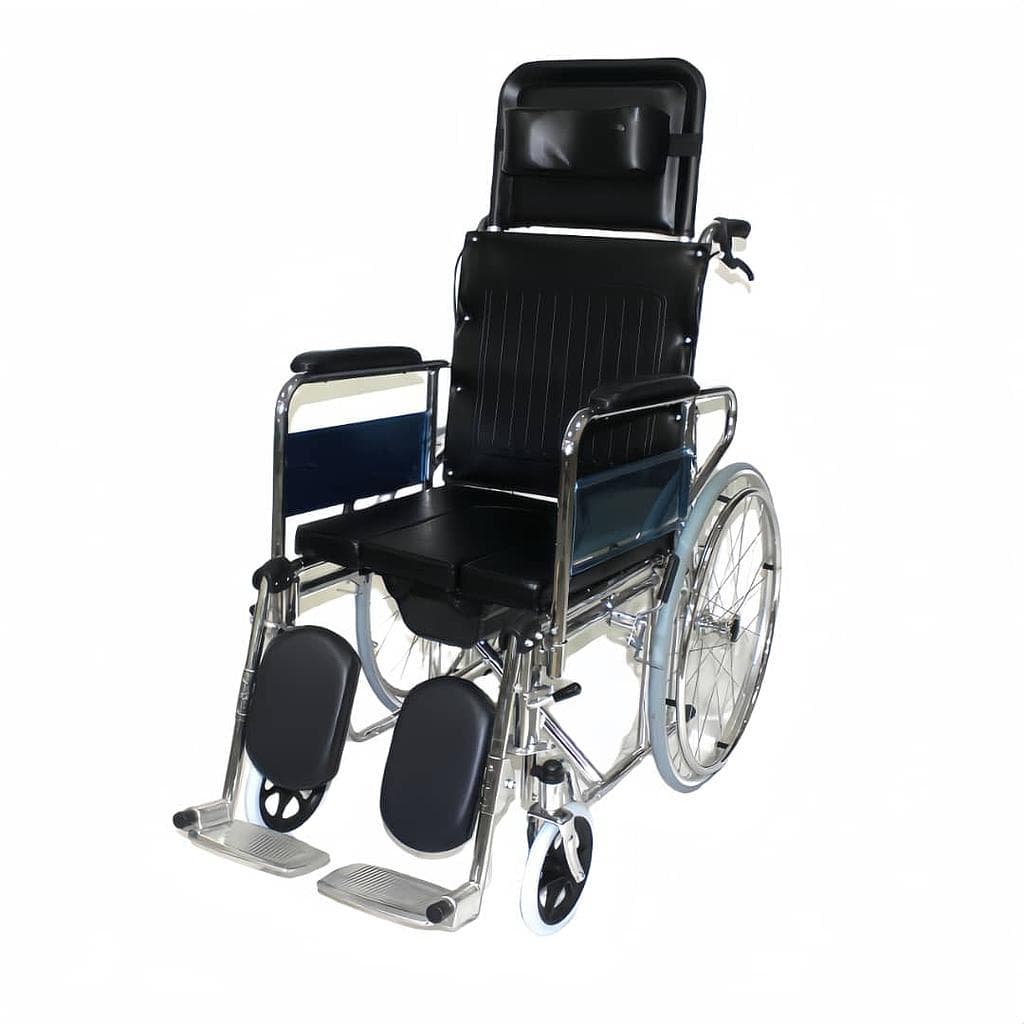 Chaise roulante confort avec table avec manger 2